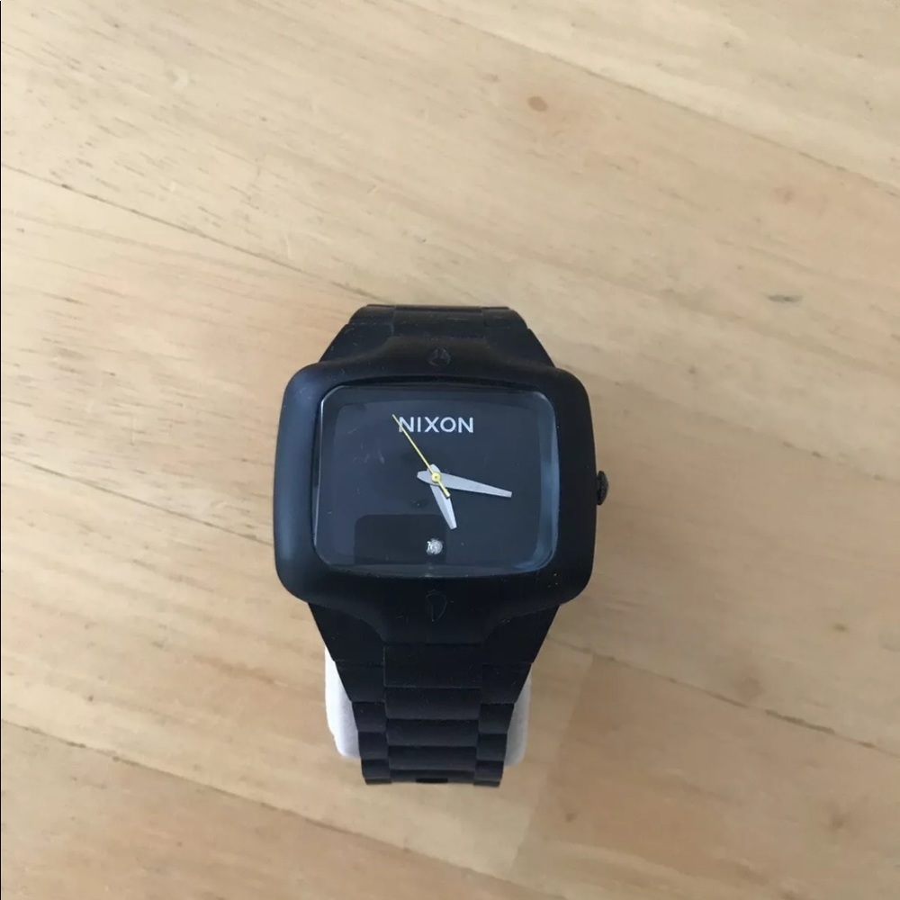 Nixon watch